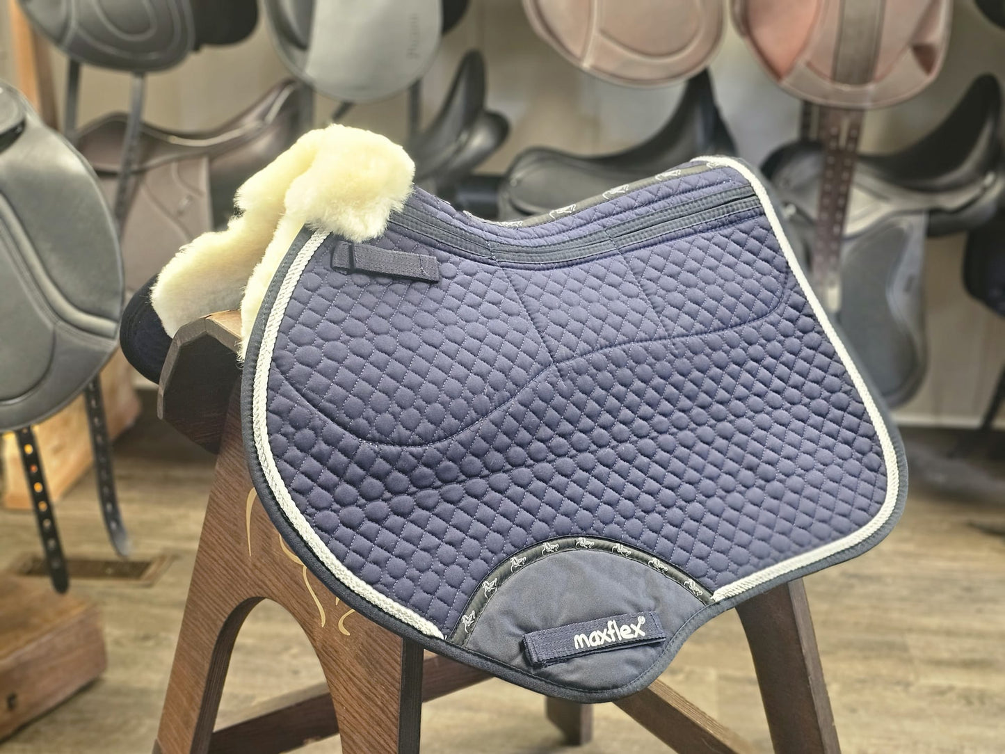 🐎 CAS Equestrian Sheepskin Jumping Pad