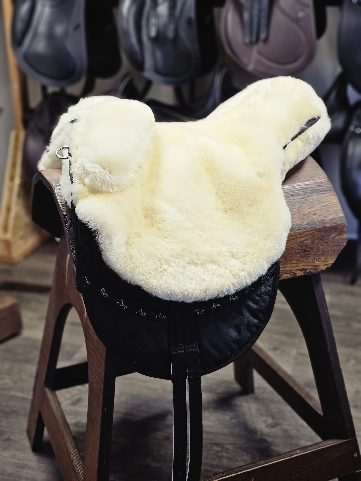 🐴 CAS Equestrian Sheepskin Bareback Pad with kneeblocks
